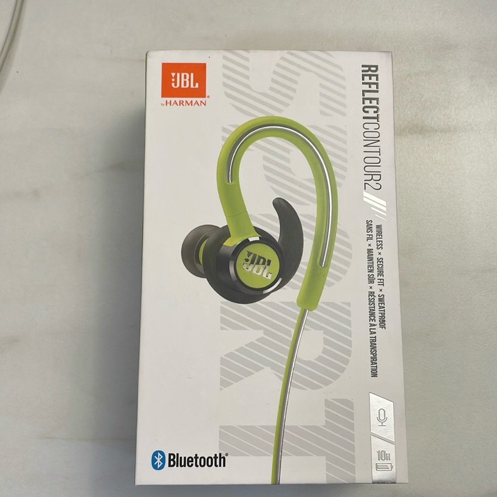 JBL Reflect Contour2 headphones